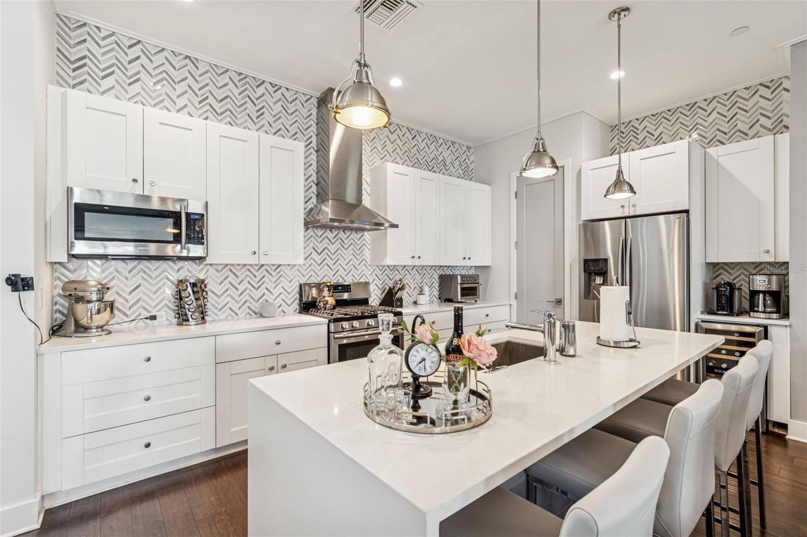 Image 21 of 57 For 3100 Paul Avenue 10