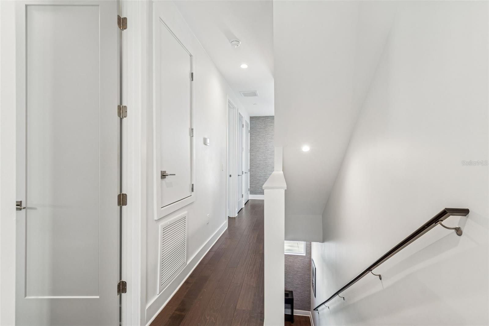 Image 36 of 57 For 3100 Paul Avenue 10