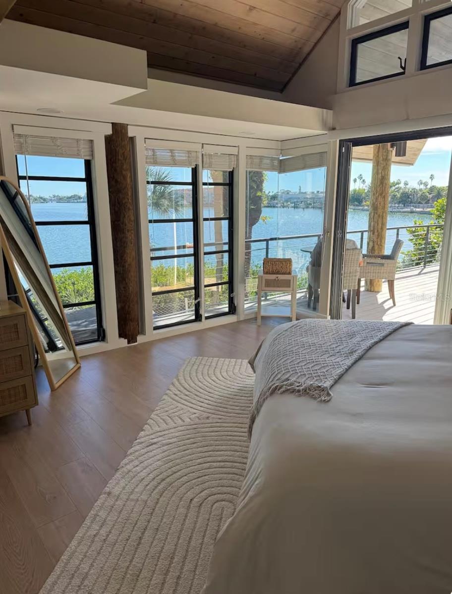 Image 10 of 44 For 151 Punta Vista Dr Drive