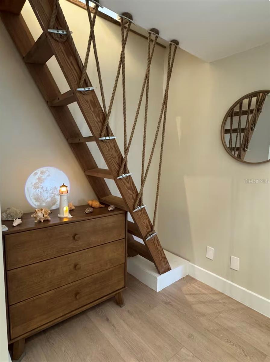 Image 22 of 44 For 151 Punta Vista Dr Drive