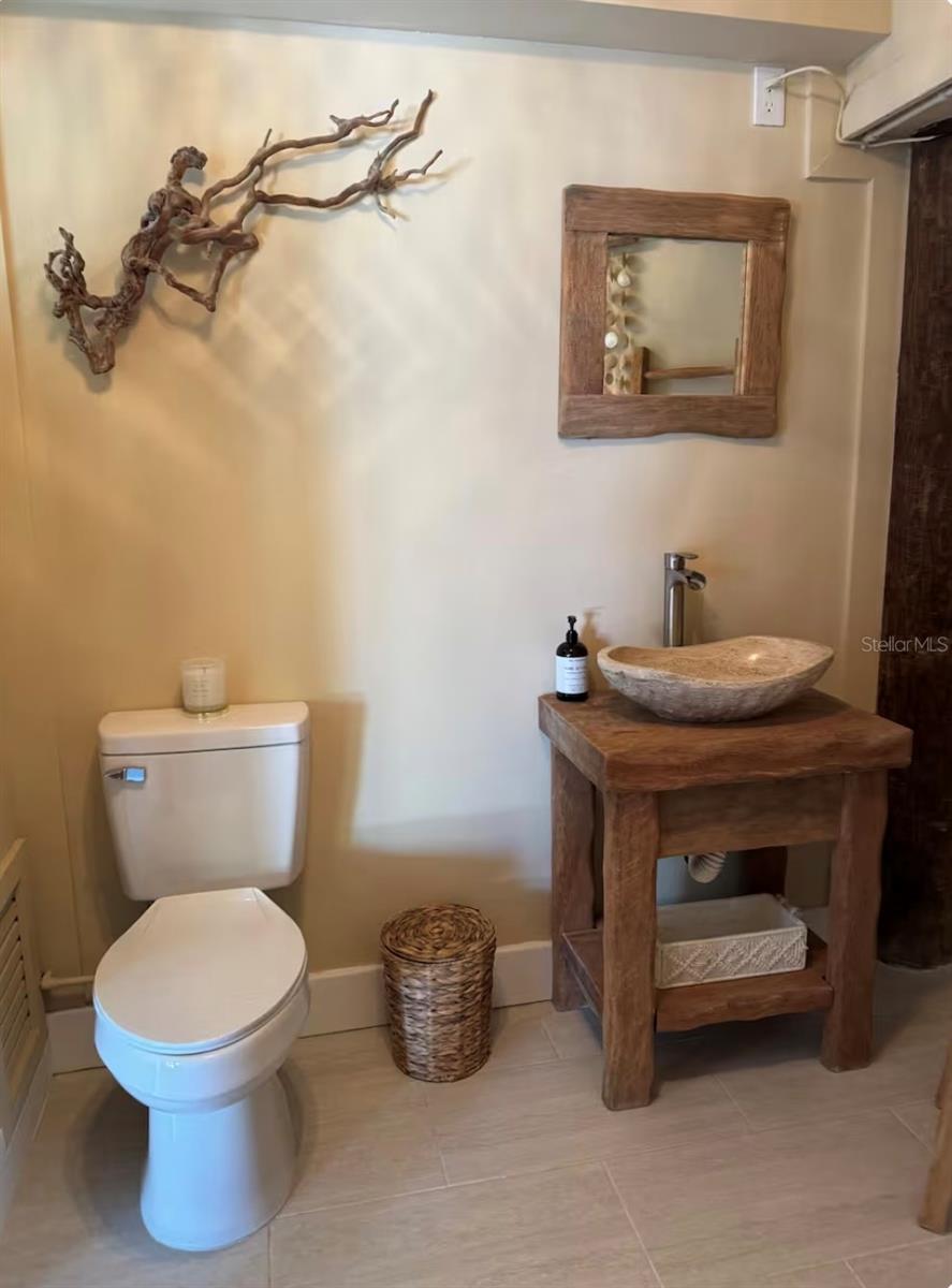 Image 33 of 44 For 151 Punta Vista Dr Drive