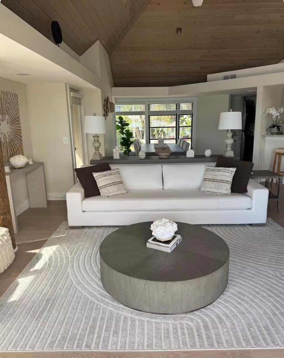 Image 4 of 44 For 151 Punta Vista Dr Drive