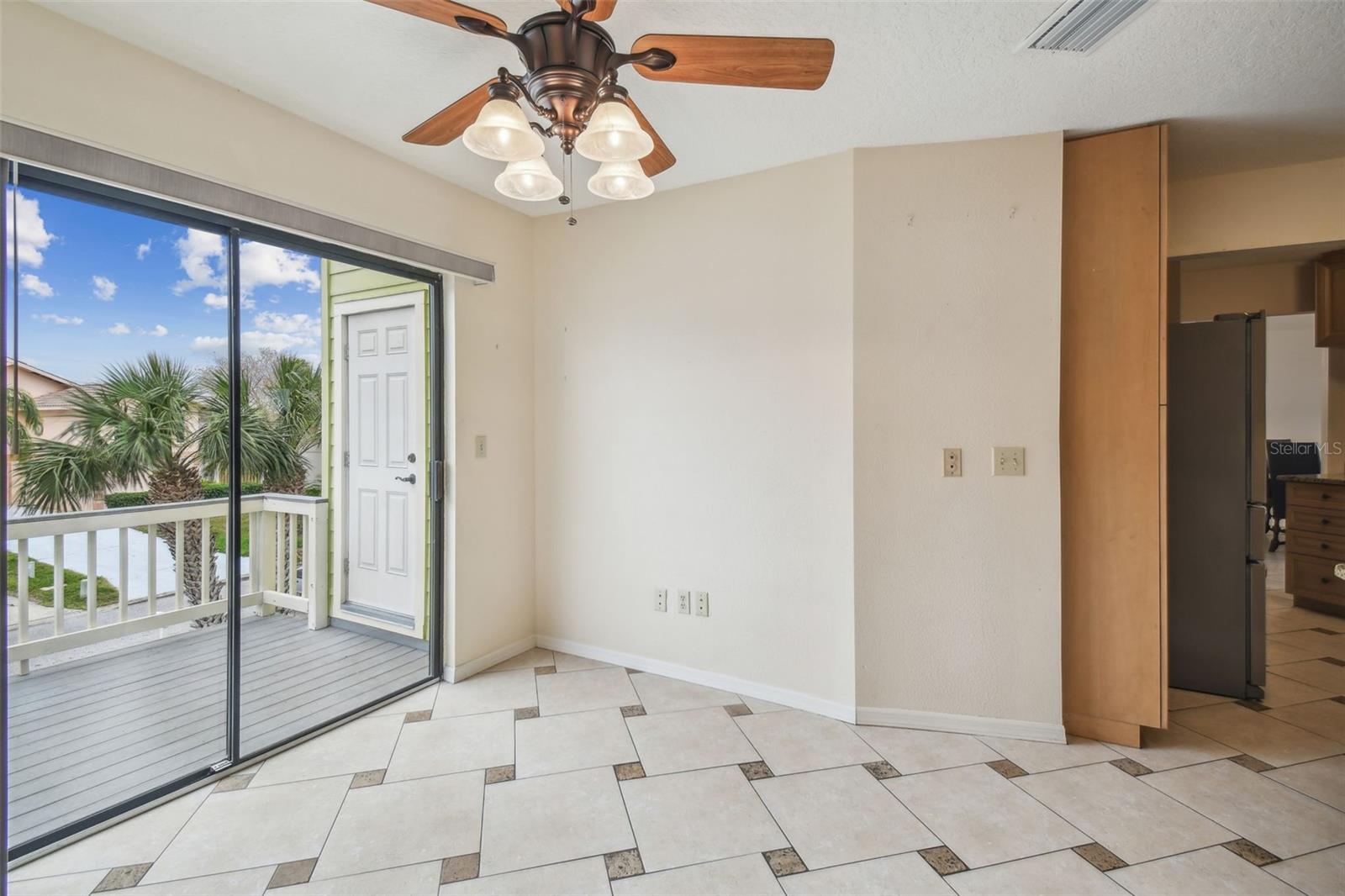 Listing photo id 16 for 6321 Garland Court