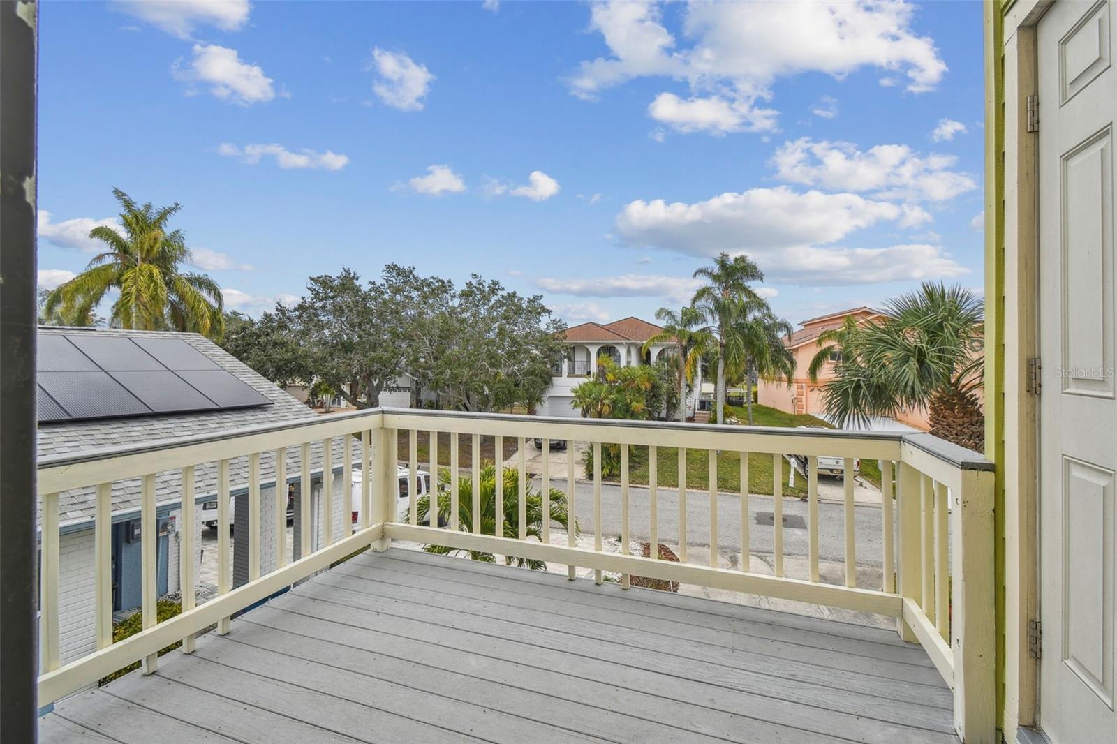 Listing photo id 18 for 6321 Garland Court