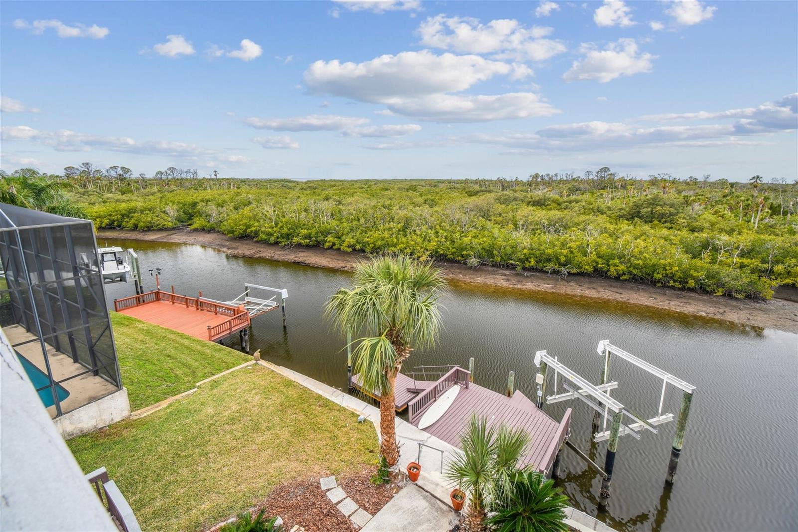 Listing photo id 35 for 6321 Garland Court