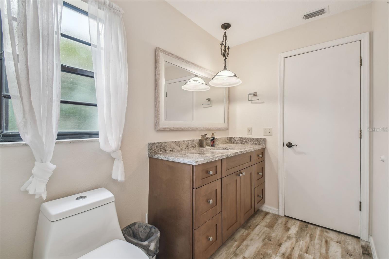 Listing photo id 48 for 6321 Garland Court