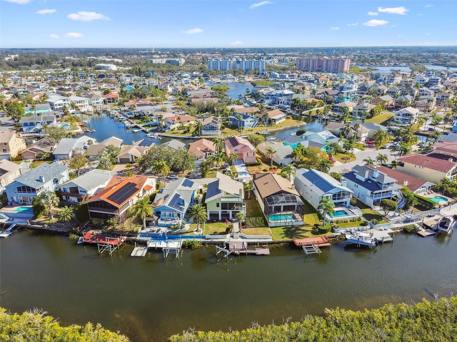 Listing photo id 61 for 6321 Garland Court