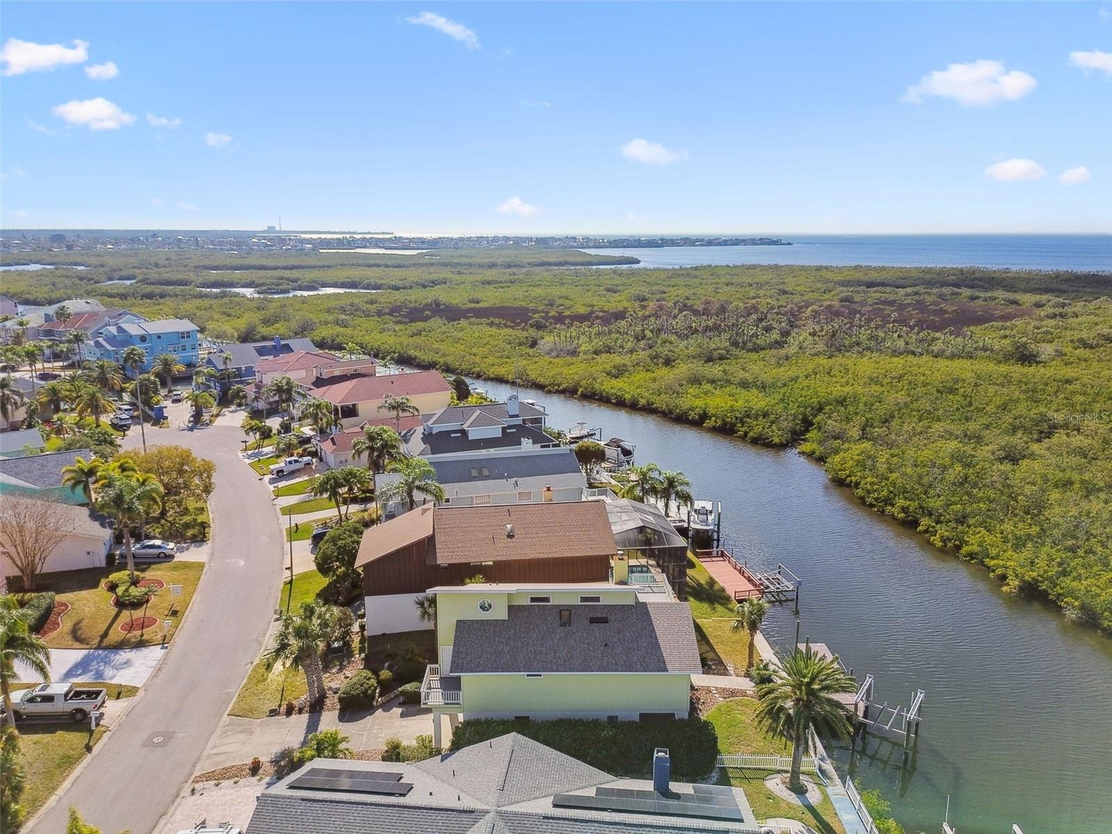 Listing photo id 63 for 6321 Garland Court