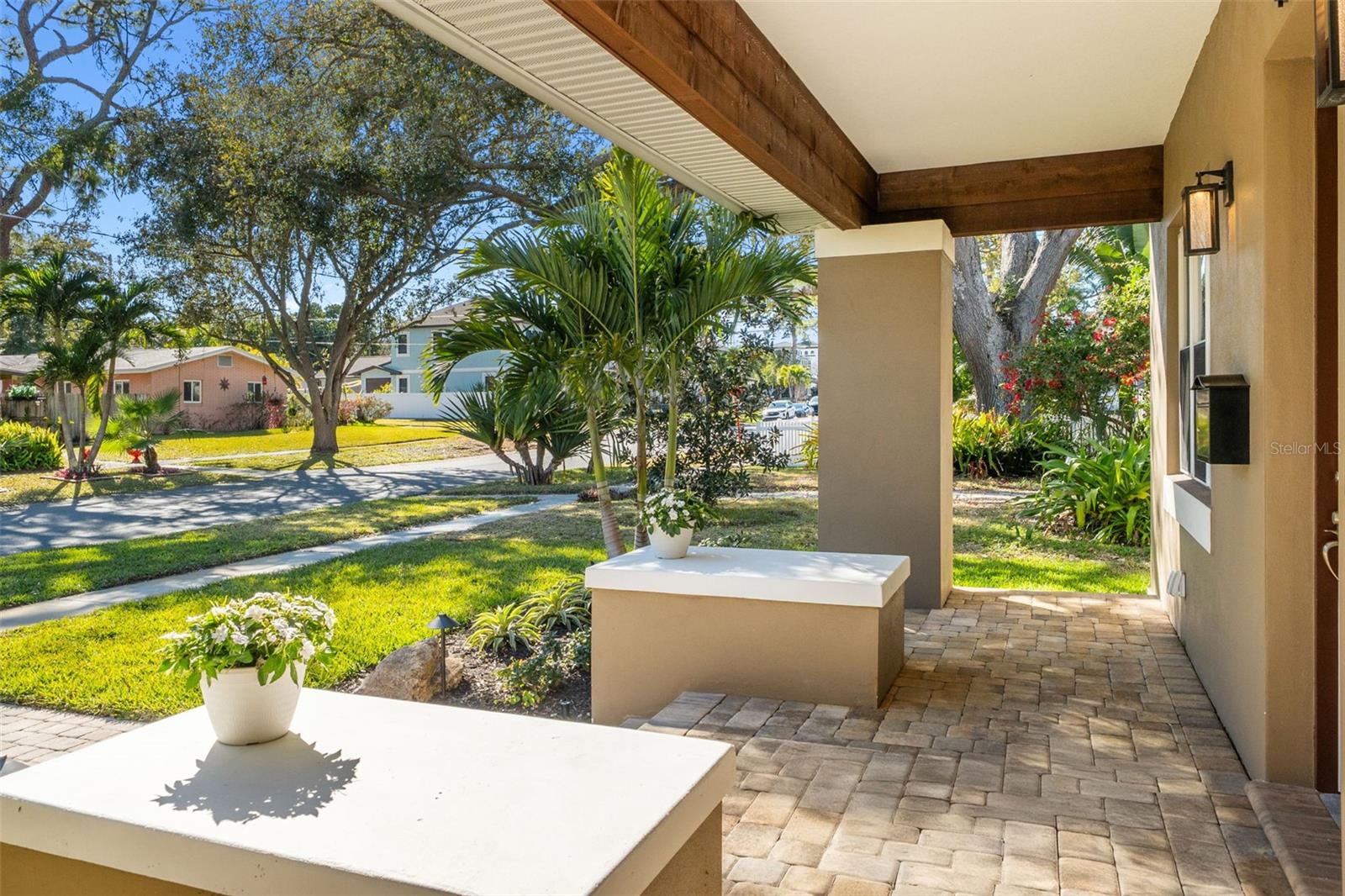 Image 16 of 84 For 481 33rd Avenue N