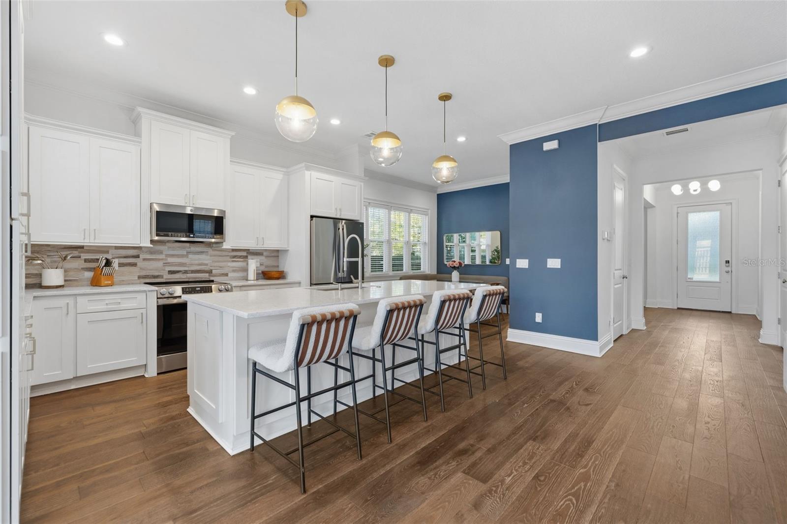 Image 25 of 84 For 481 33rd Avenue N