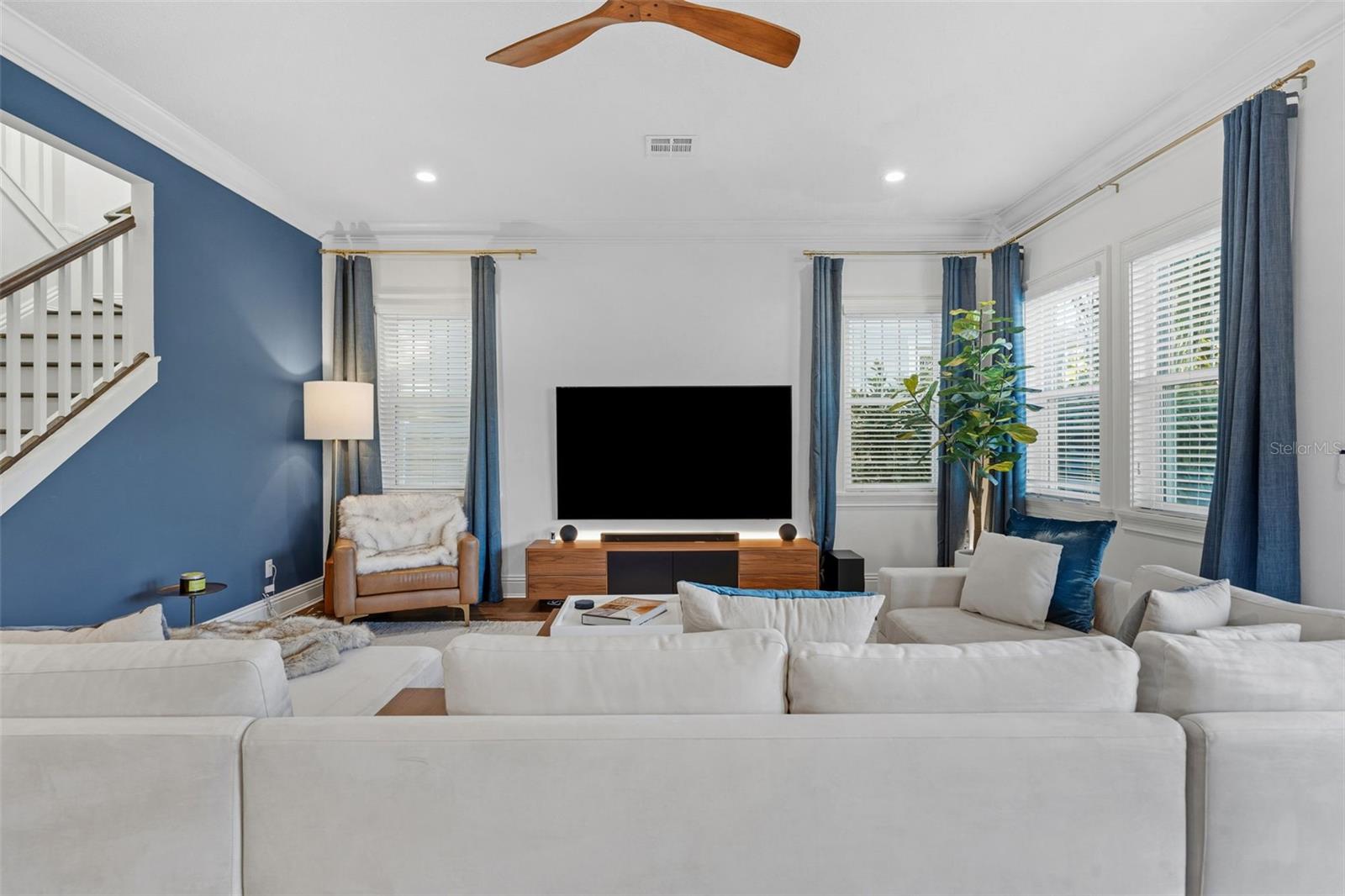 Image 28 of 84 For 481 33rd Avenue N