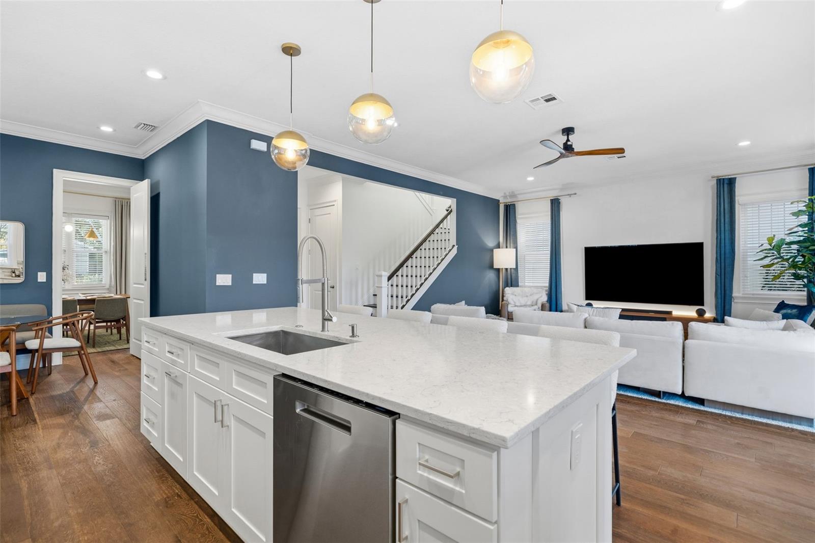 Image 29 of 84 For 481 33rd Avenue N