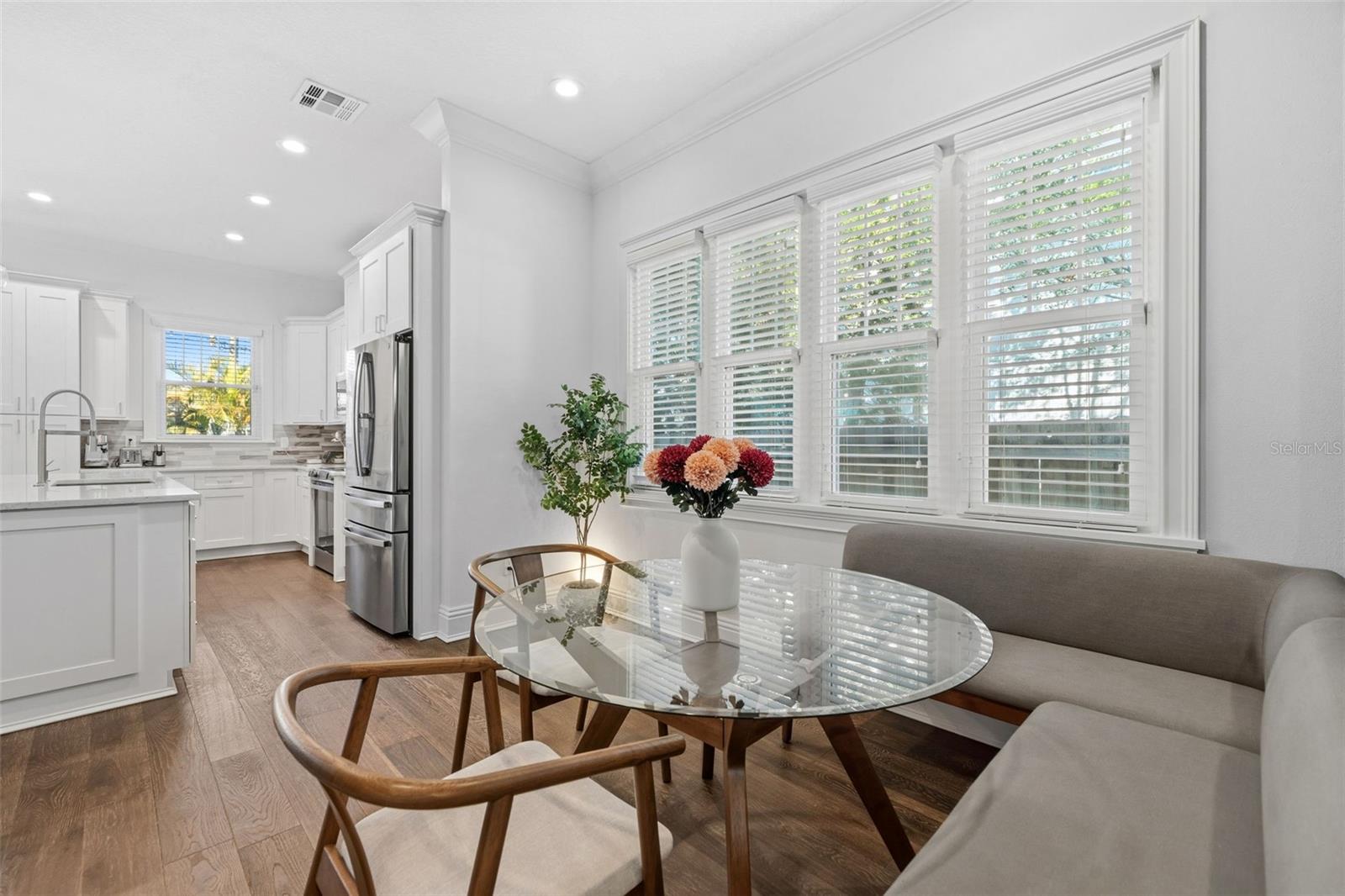 Image 34 of 84 For 481 33rd Avenue N