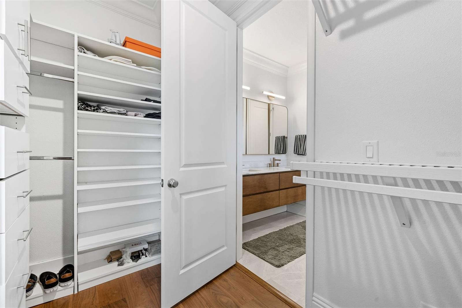 Image 48 of 84 For 481 33rd Avenue N