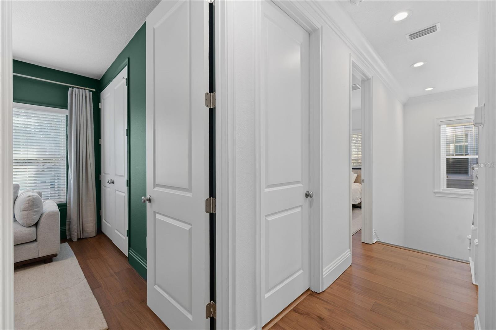 Image 53 of 84 For 481 33rd Avenue N