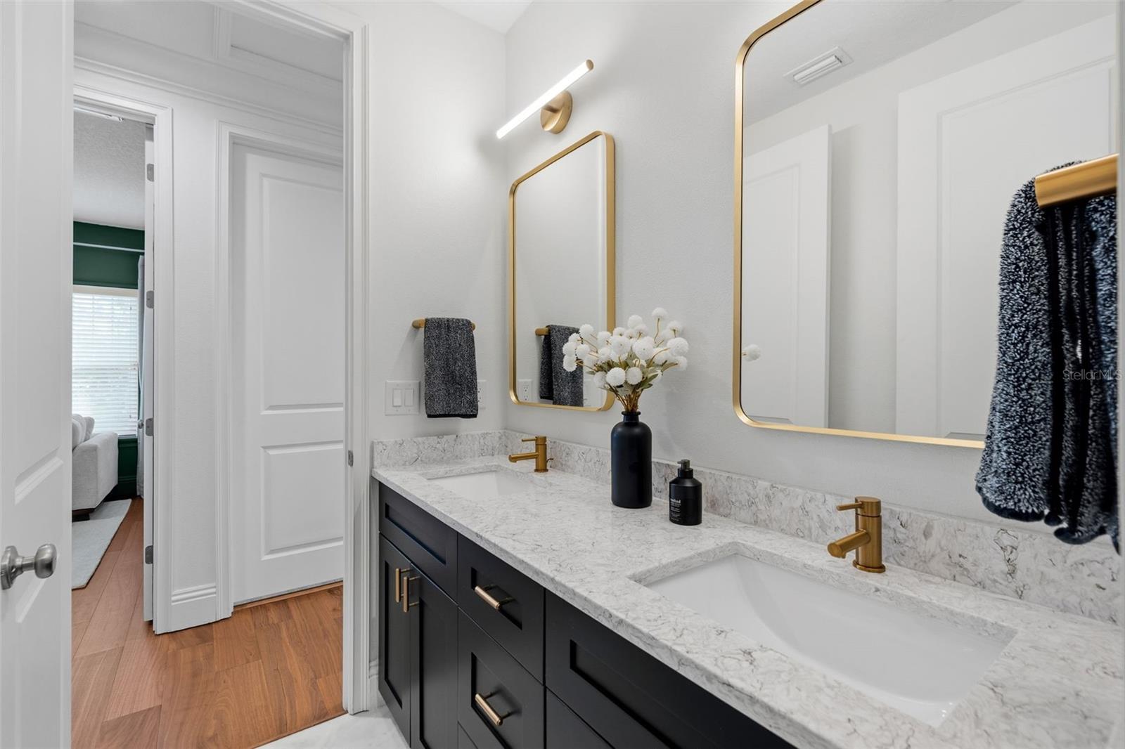 Image 59 of 84 For 481 33rd Avenue N