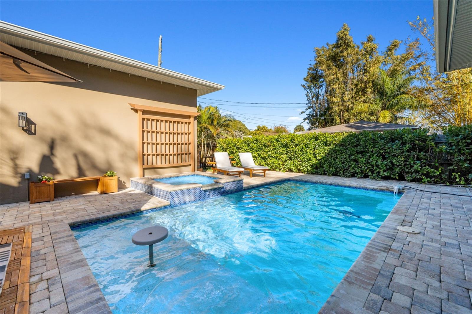 Image 66 of 84 For 481 33rd Avenue N