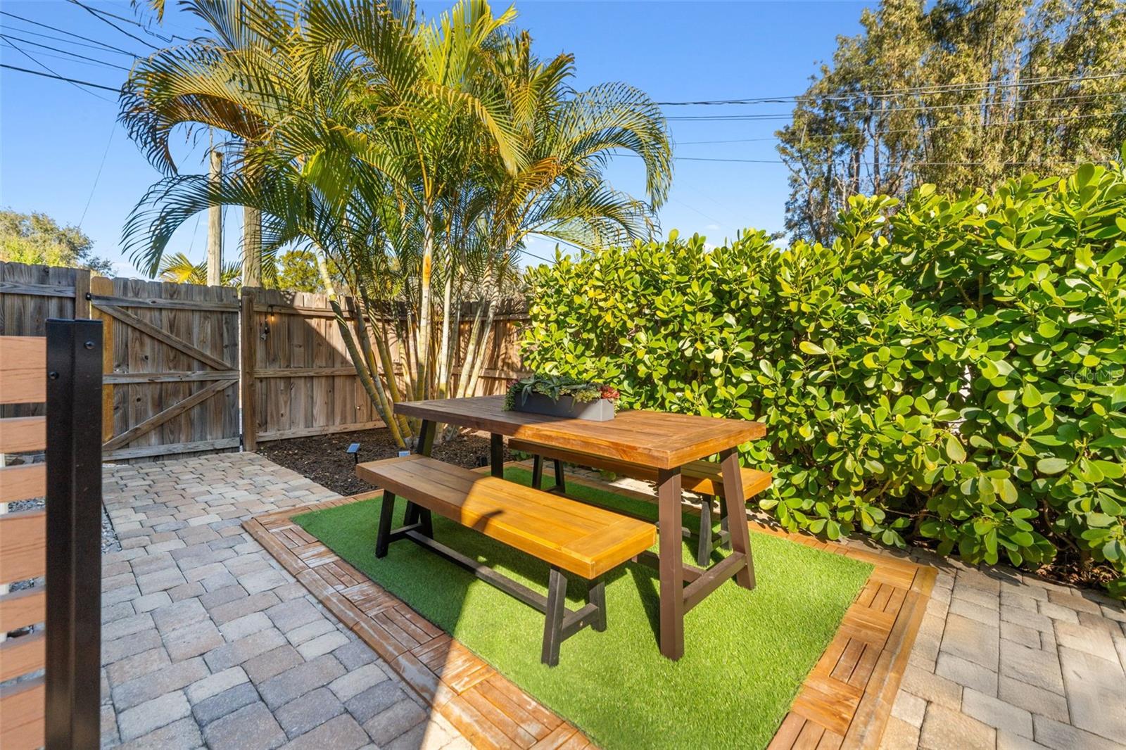 Image 71 of 84 For 481 33rd Avenue N