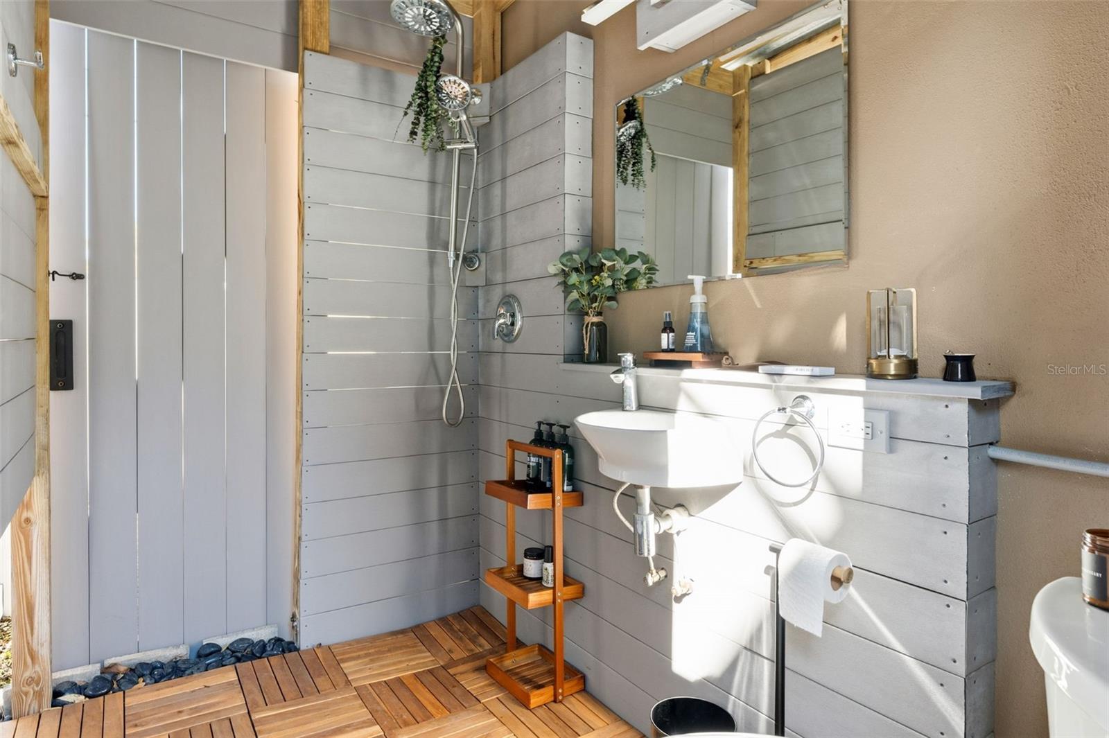 Image 74 of 84 For 481 33rd Avenue N