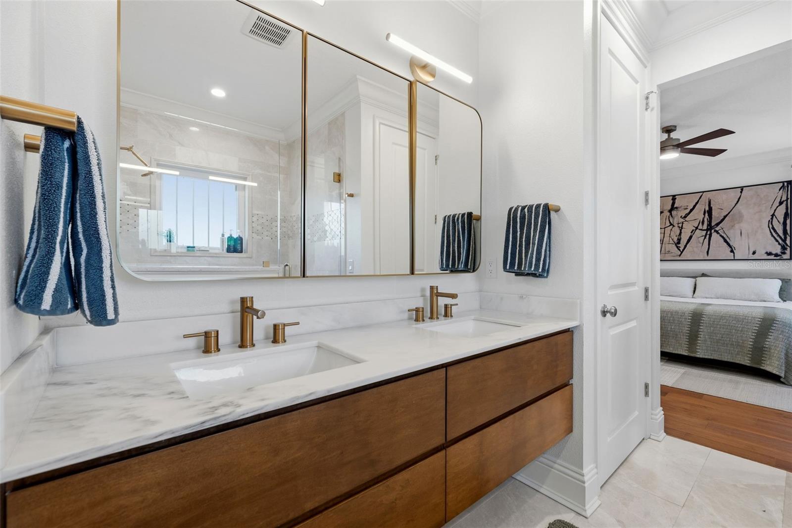 Image 9 of 84 For 481 33rd Avenue N