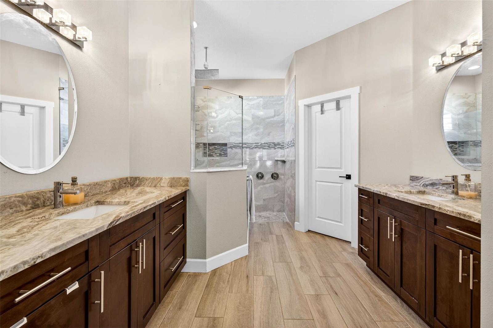 Image 28 of 78 For 315 Glen Arven Avenue