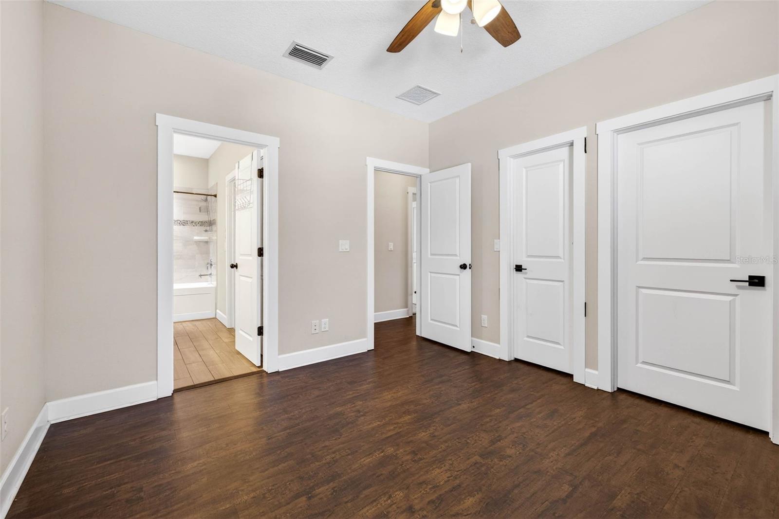 Image 37 of 78 For 315 Glen Arven Avenue