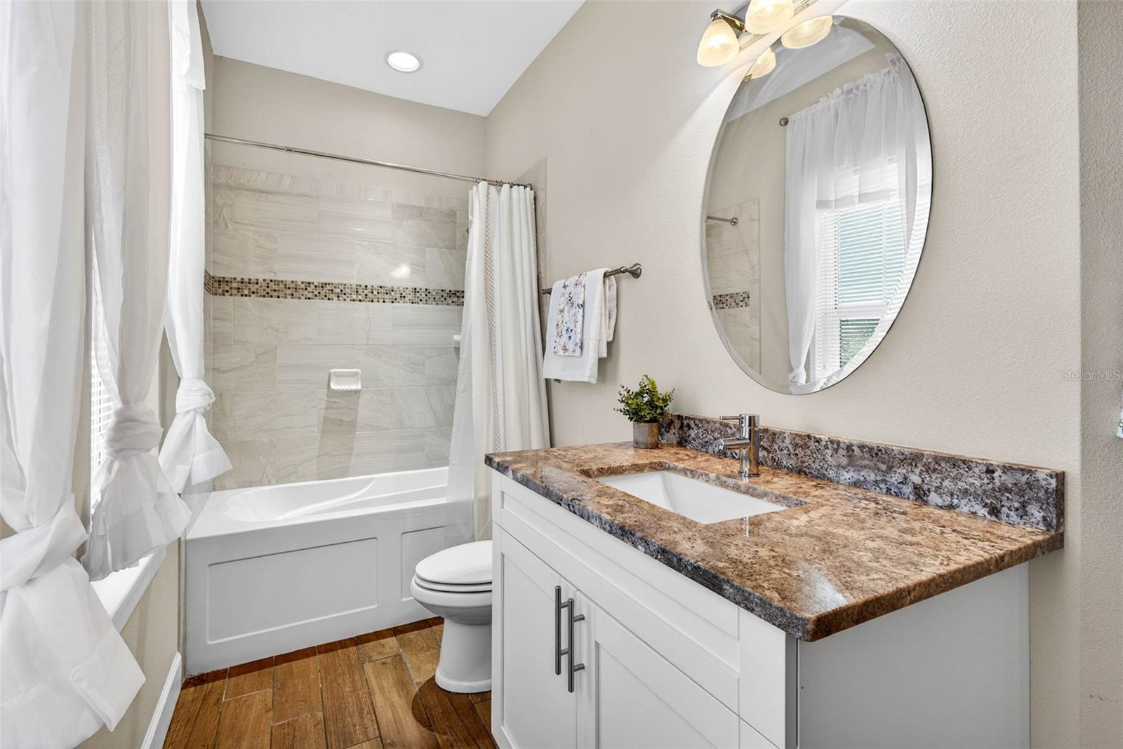 Image 50 of 78 For 315 Glen Arven Avenue