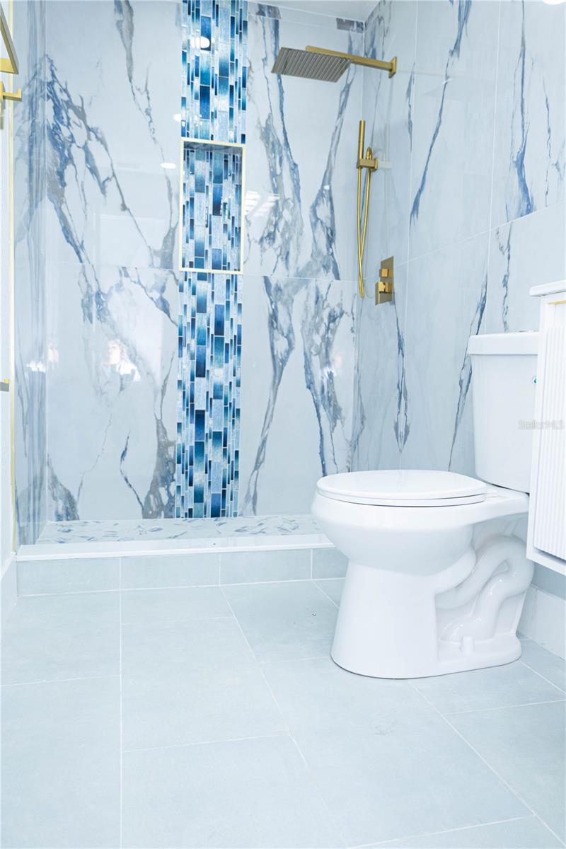 Image 15 of 33 For 3228 Grove Street