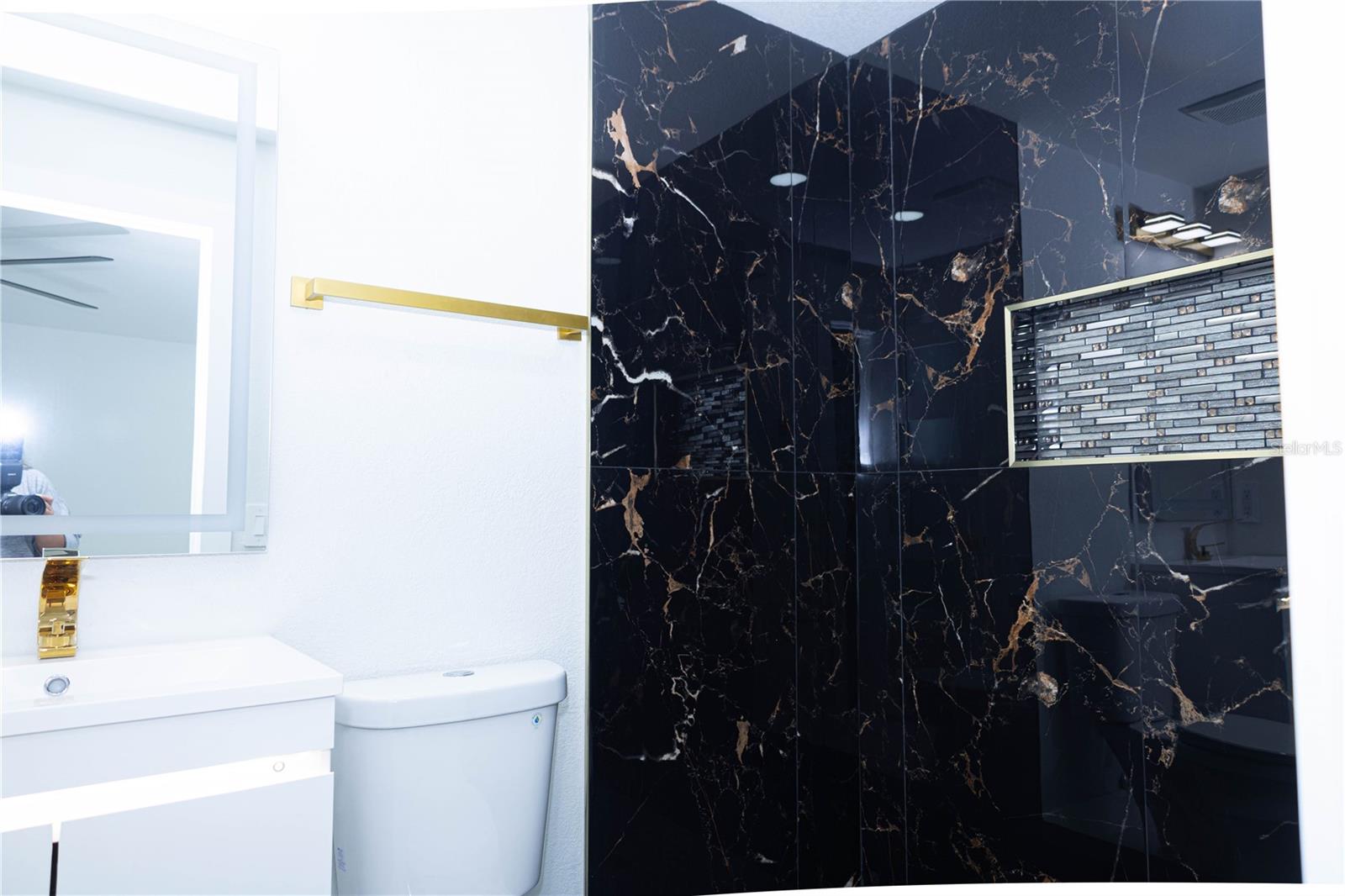 Image 20 of 33 For 3228 Grove Street