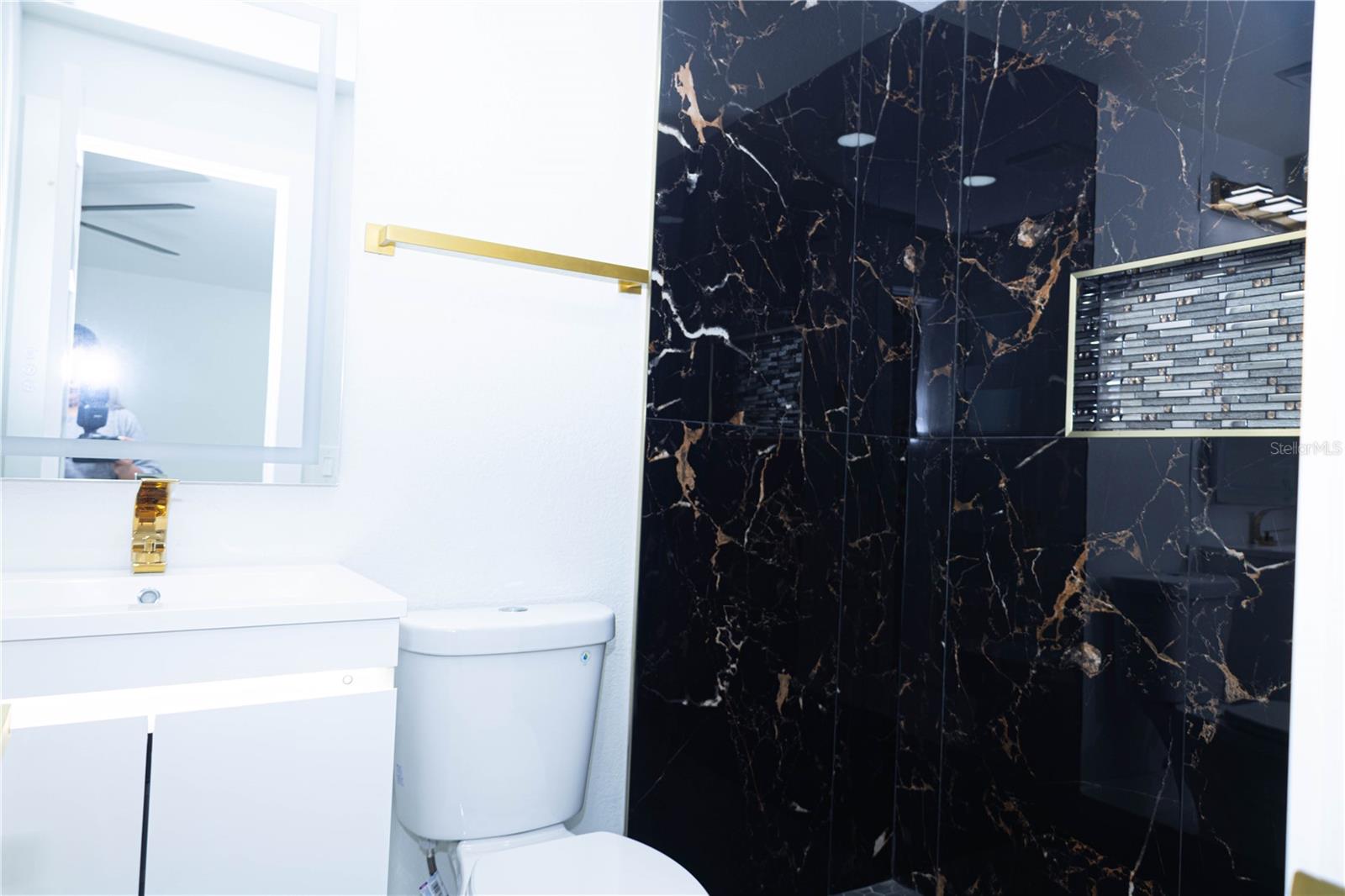 Image 23 of 33 For 3228 Grove Street