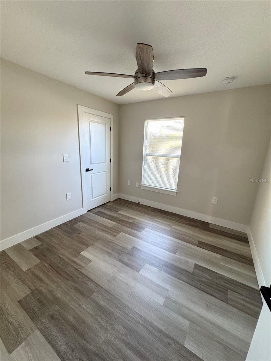 Image 11 of 13 For 1039 1-2 53rd Avenue N