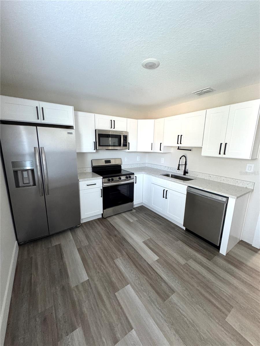 Image 7 of 13 For 1039 1-2 53rd Avenue N