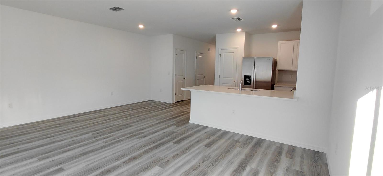 Image 4 of 40 For 31268 Paper Birch Street