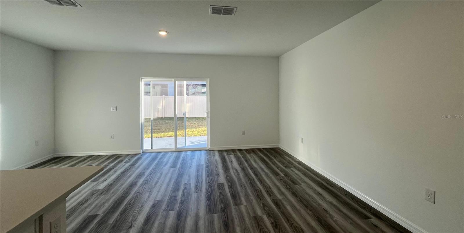 Image 6 of 40 For 31268 Paper Birch Street