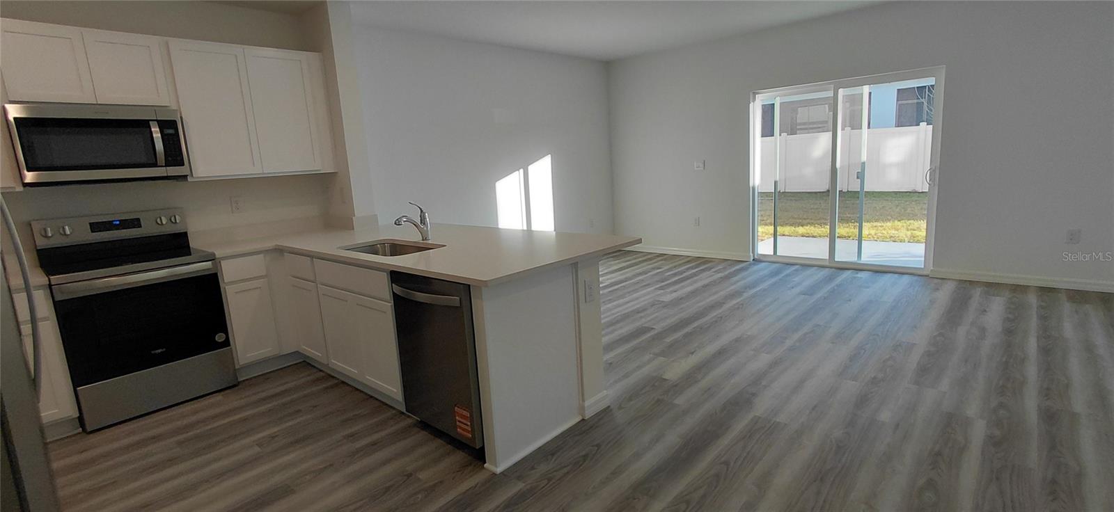 Image 7 of 40 For 31268 Paper Birch Street