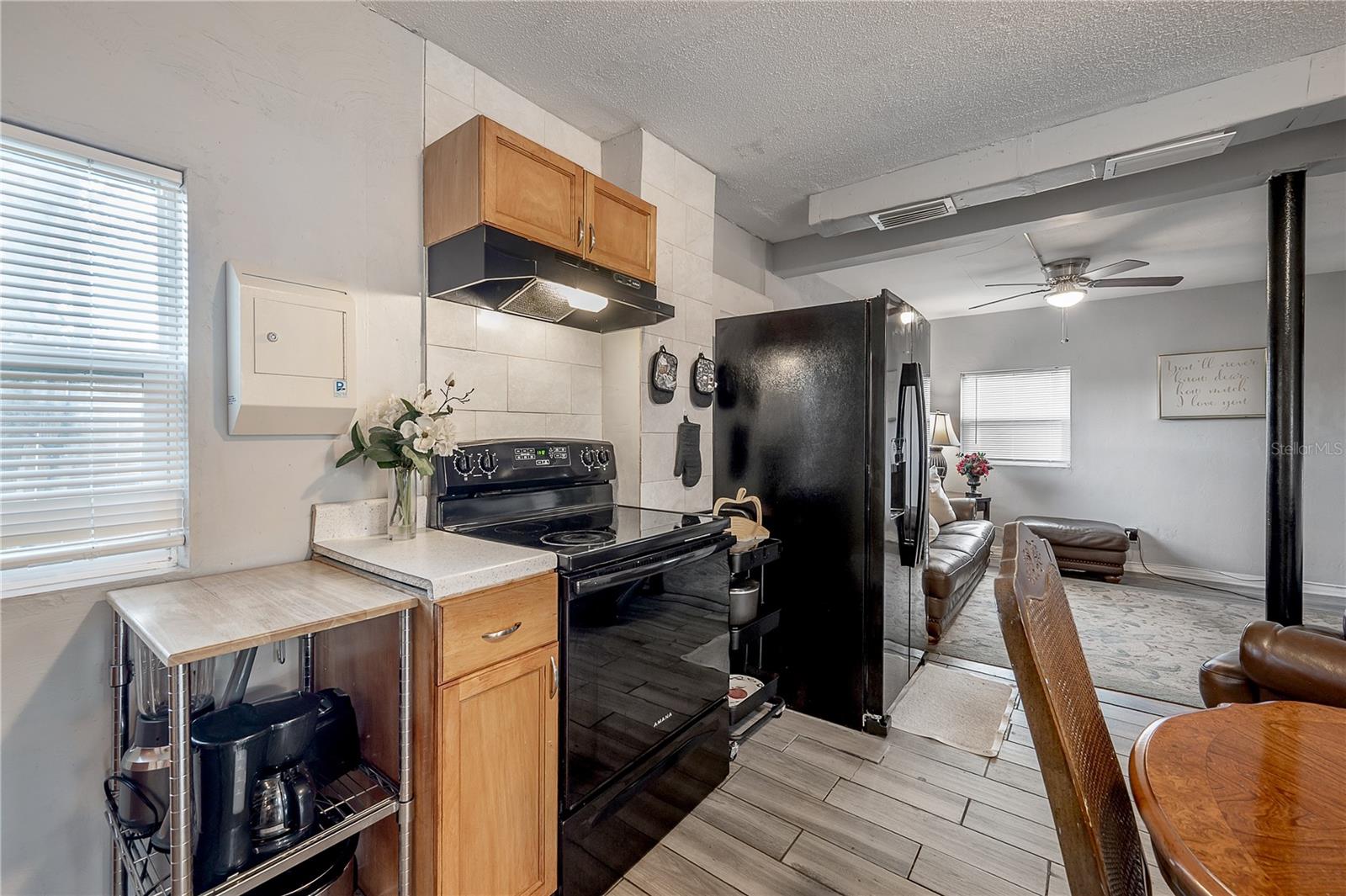 Image 10 of 33 For 1402 28th Avenue