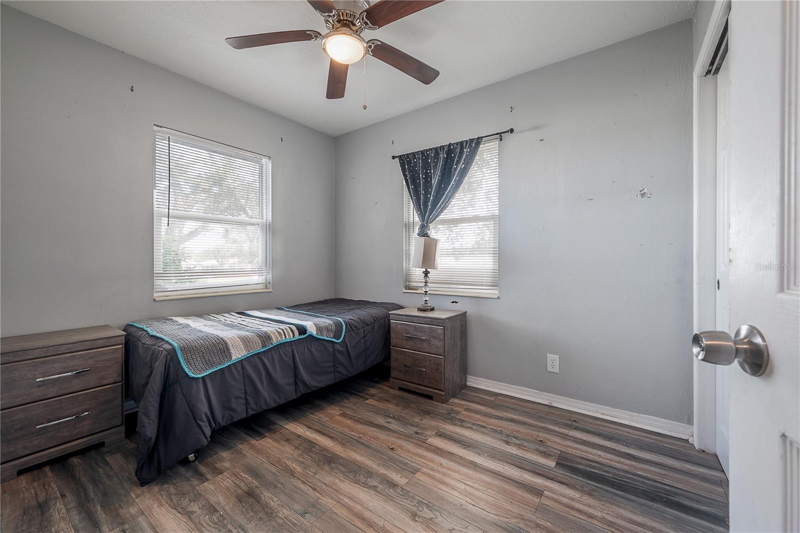 Image 19 of 33 For 1402 28th Avenue