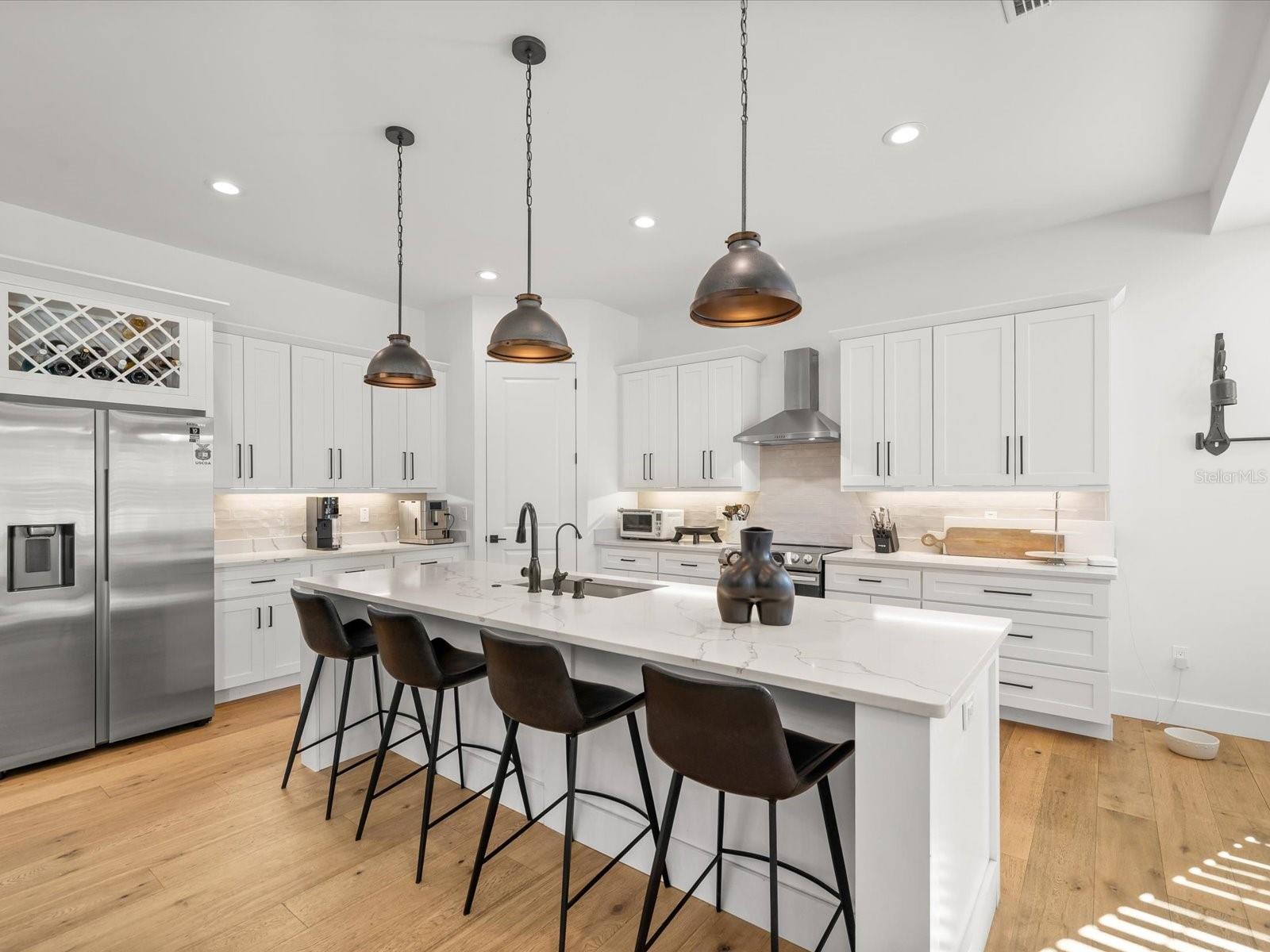 Image 11 of 71 For 3508 Euclid Avenue