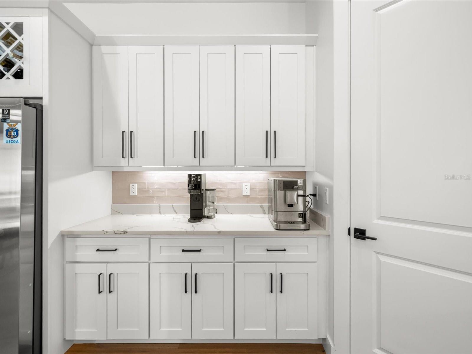 Image 17 of 71 For 3508 Euclid Avenue