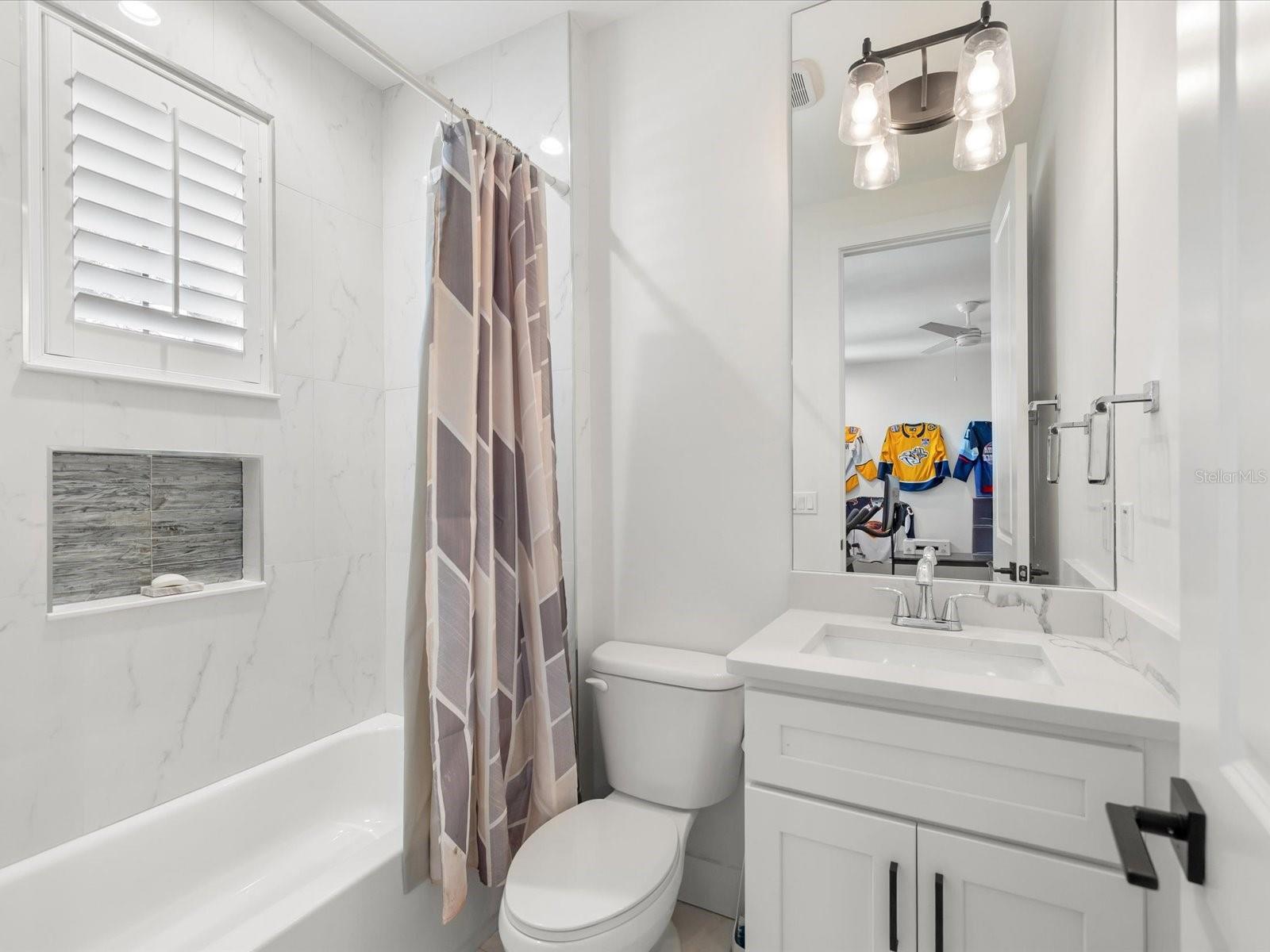 Image 32 of 71 For 3508 Euclid Avenue