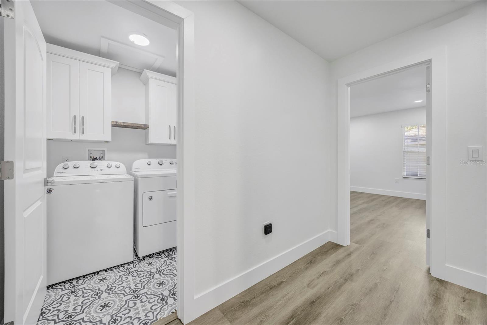 Image 23 of 41 For 11728 Raintree Drive