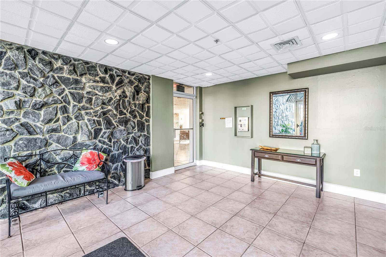 Image 26 of 29 For 1120 Shore Drive Ne 1103