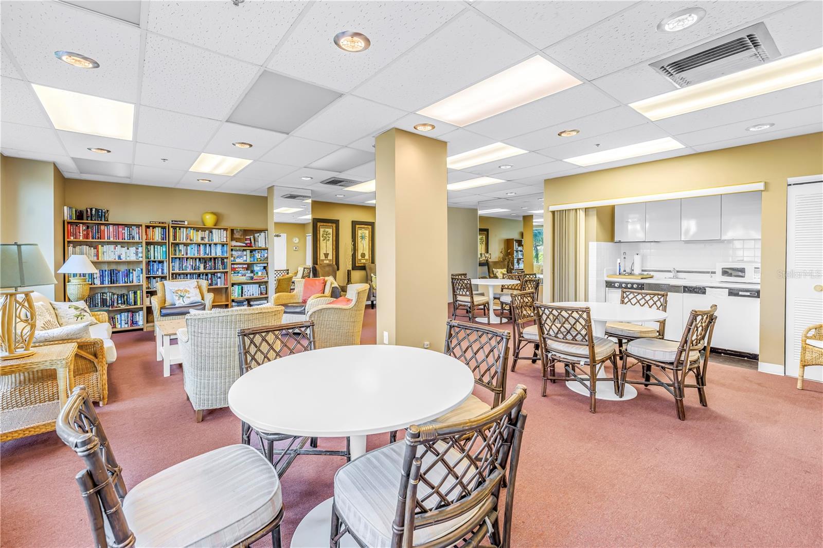 Image 28 of 29 For 1120 Shore Drive Ne 1103