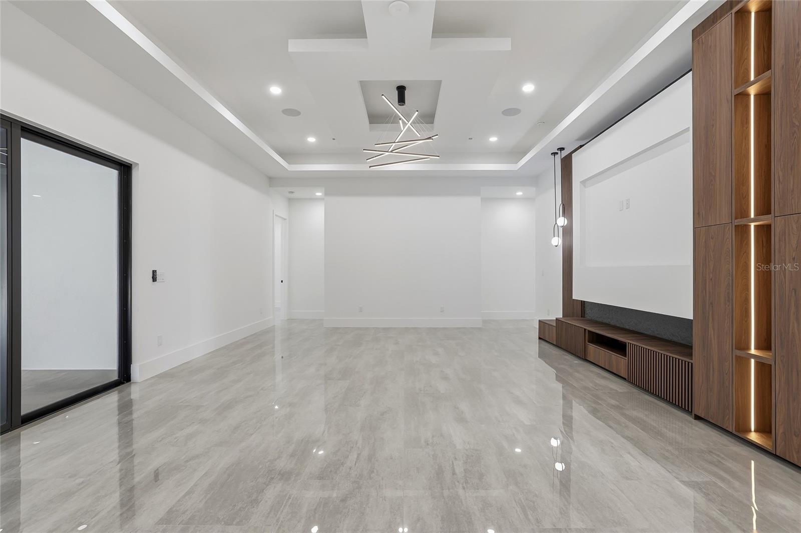 Image 17 of 100 For 6802 Creek Drive