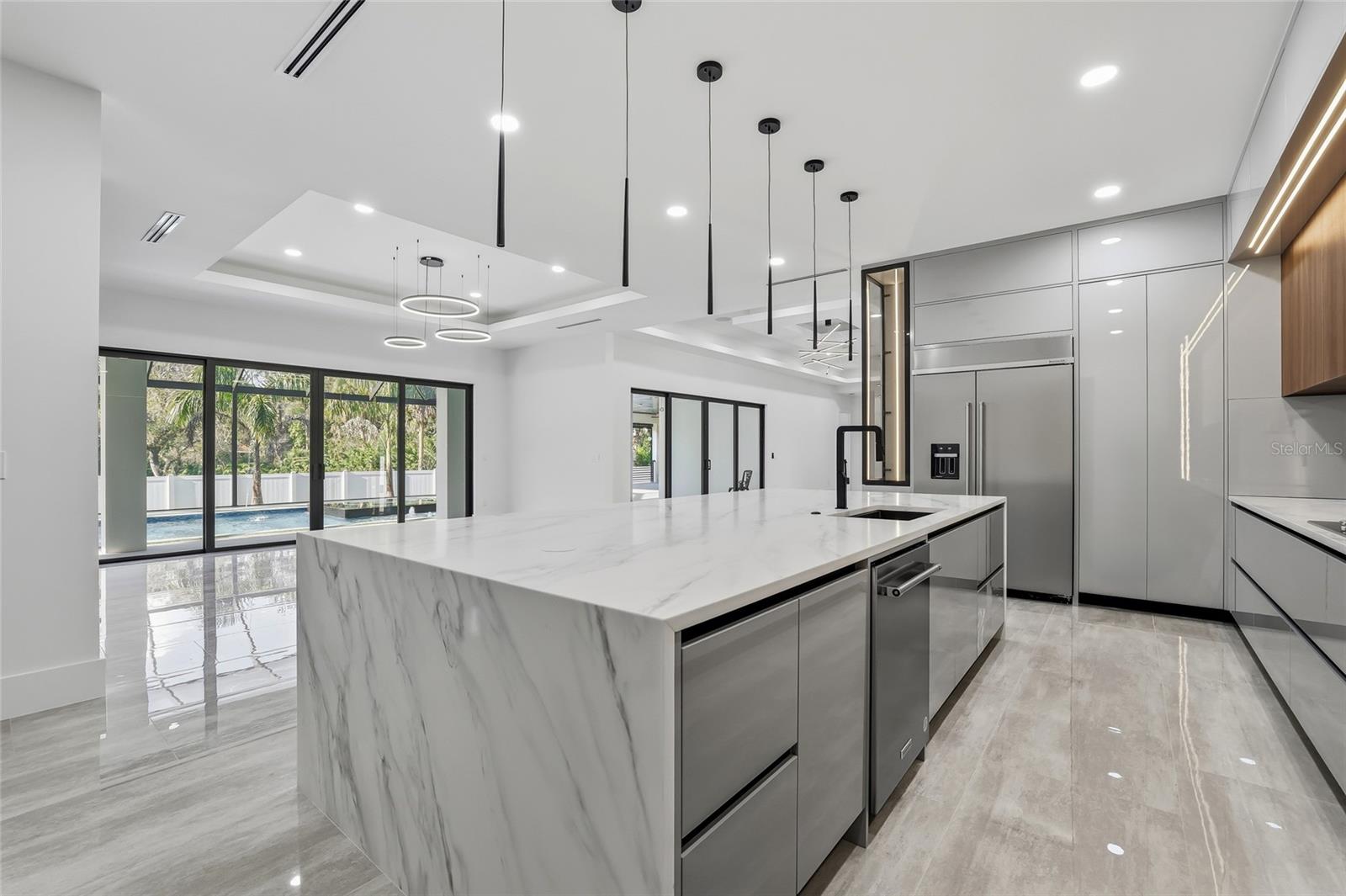 Image 25 of 100 For 6802 Creek Drive