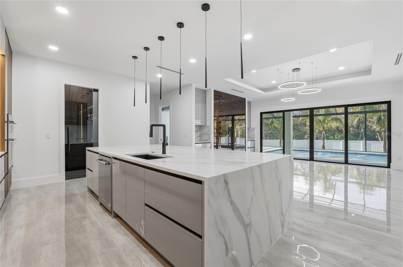 Image 26 of 100 For 6802 Creek Drive