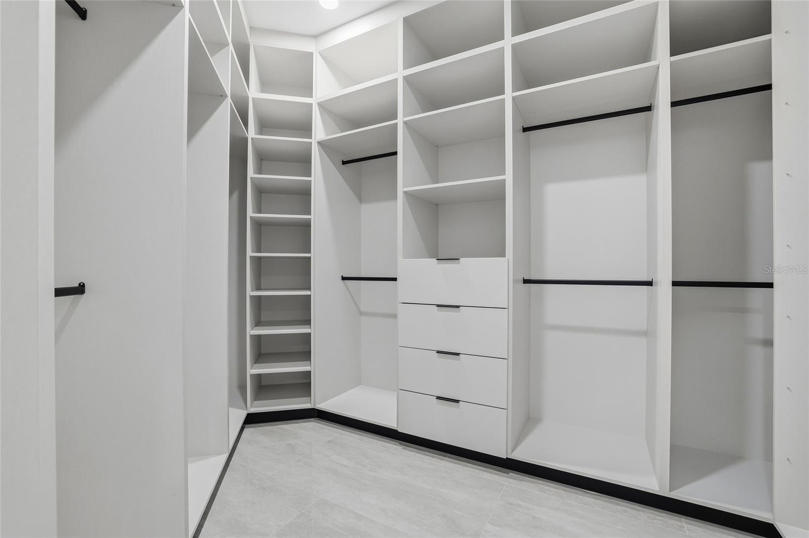 Image 38 of 100 For 6802 Creek Drive