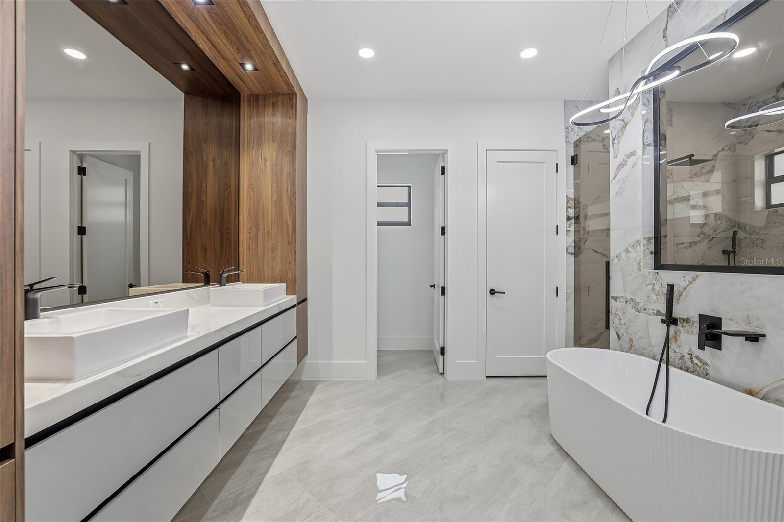 Image 39 of 100 For 6802 Creek Drive