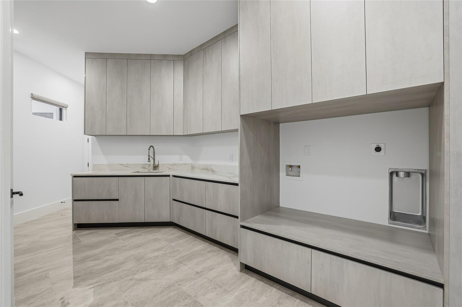 Image 45 of 100 For 6802 Creek Drive