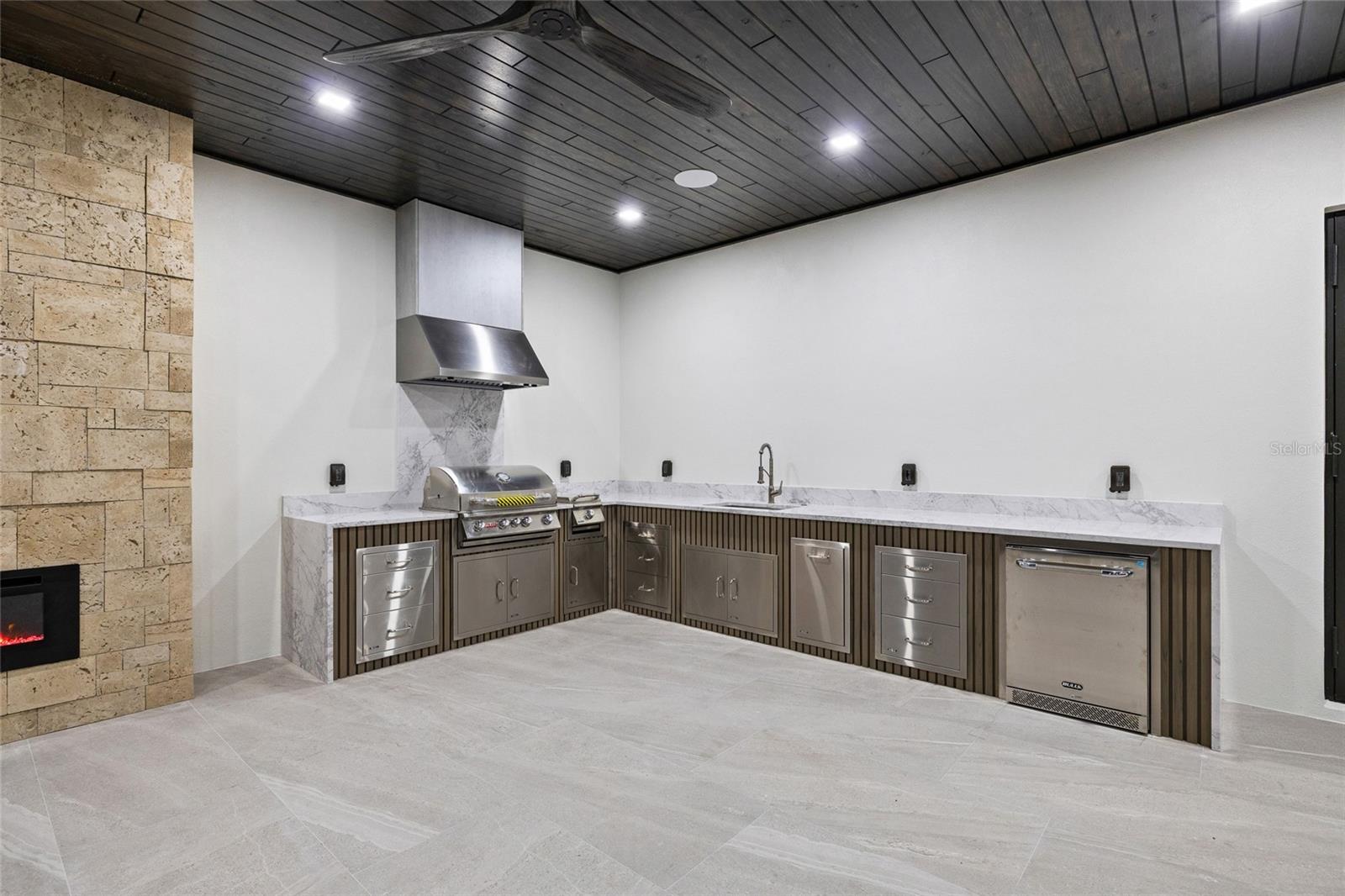 Image 89 of 100 For 6802 Creek Drive